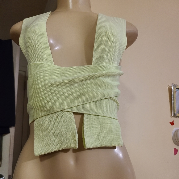 Top - Picture 2 of 6